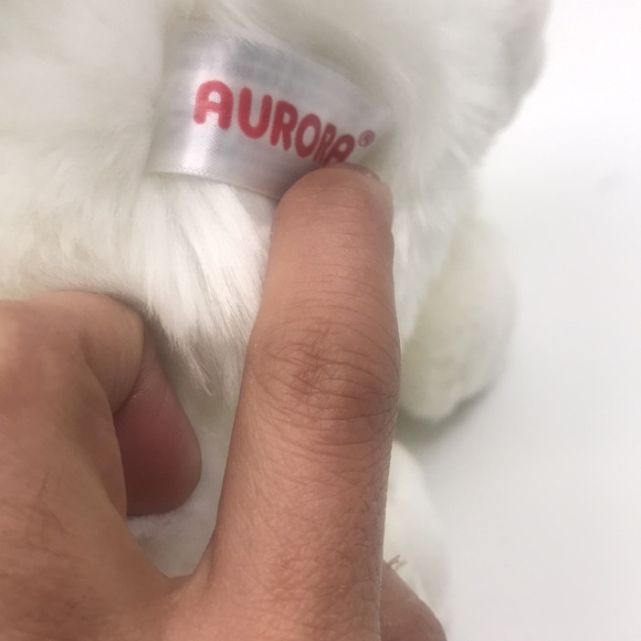 White Fluffy Blue Eyed Cat Stuffes Animal From Aurora World Inc. - Picture 5 of 6
